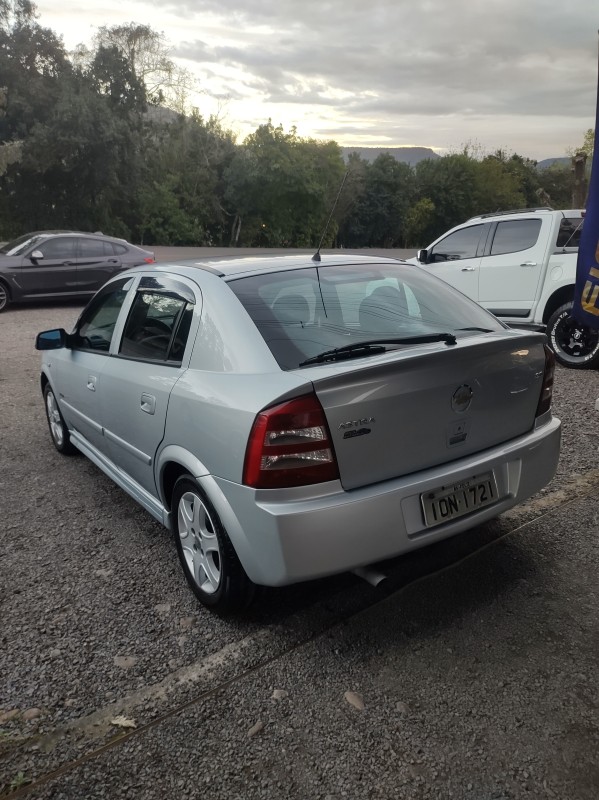 ASTRA 2.0 MPFI ADVANTAGE 8V FLEX 4P MANUAL - 2008 - VALE REAL