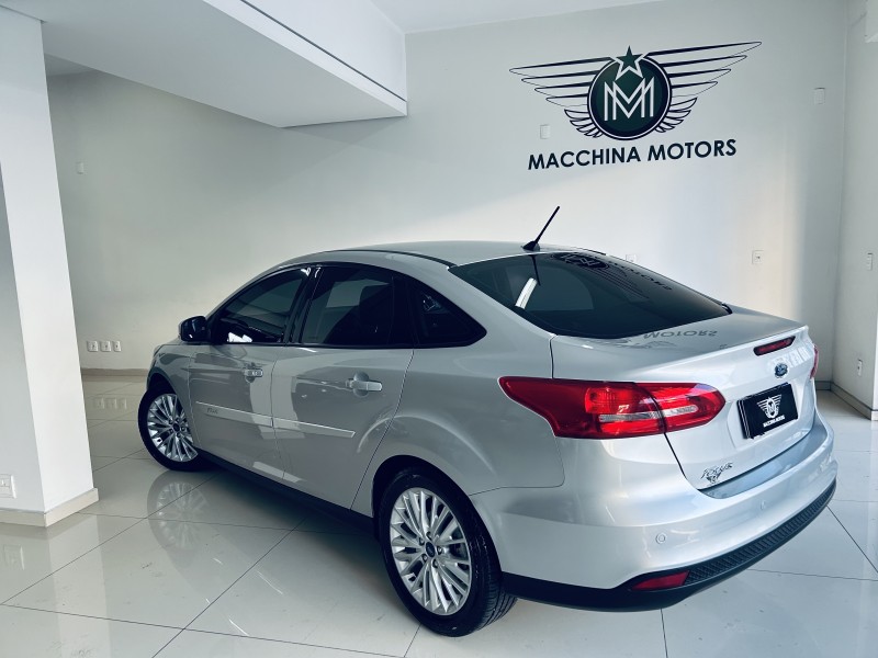 FOCUS 2.0 SE PLUS FASTBACK 16V FLEX 4P AUTOMÁTICO - 2018 - CAXIAS DO SUL