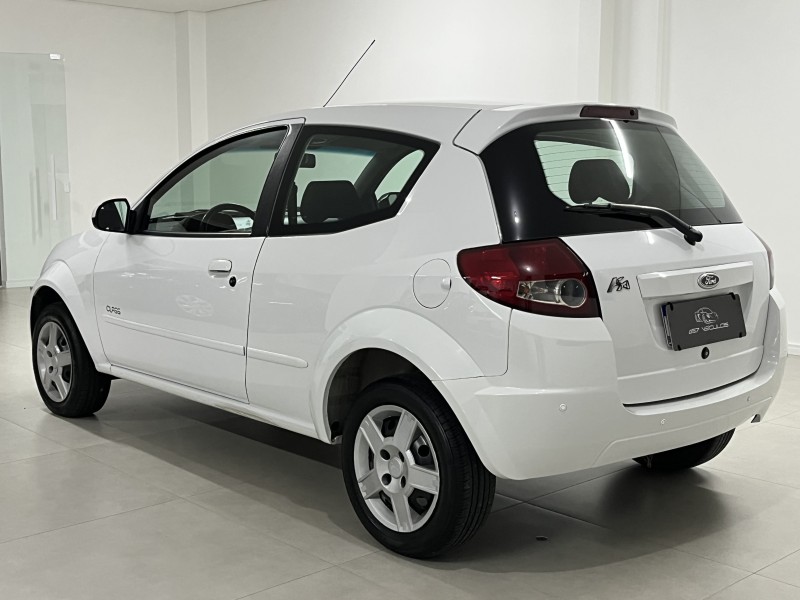 KA 1.0 MPI CLASS 8V FLEX 2P MANUAL - 2011 - BENTO GONçALVES