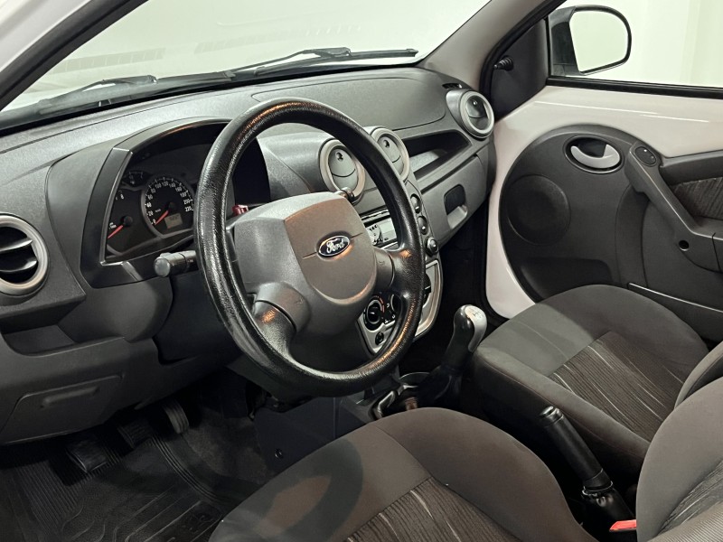 KA 1.0 MPI CLASS 8V FLEX 2P MANUAL - 2011 - BENTO GONçALVES