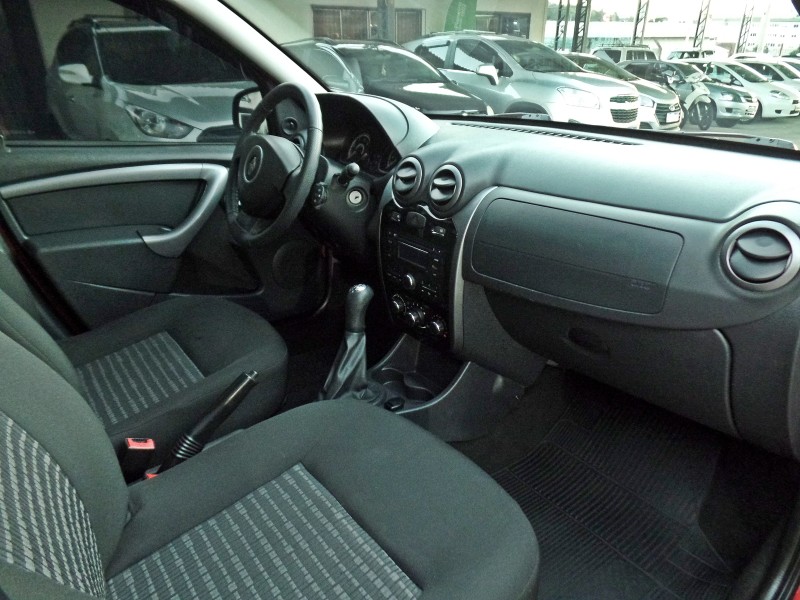 SANDERO 1.6 EXPRESSION 8V FLEX 4P MANUAL - 2014 - CAXIAS DO SUL