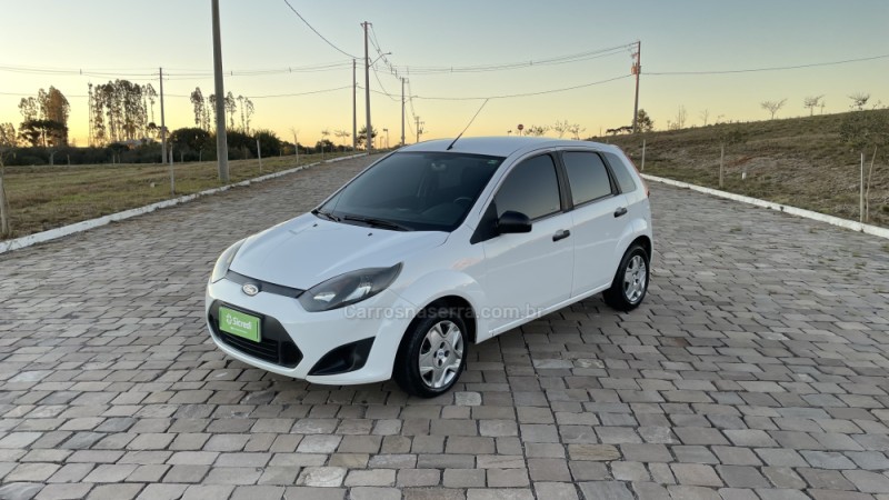 FIESTA 1.6 MPI 8V GASOLINA 4P MANUAL - 2012 - VILA FLORES