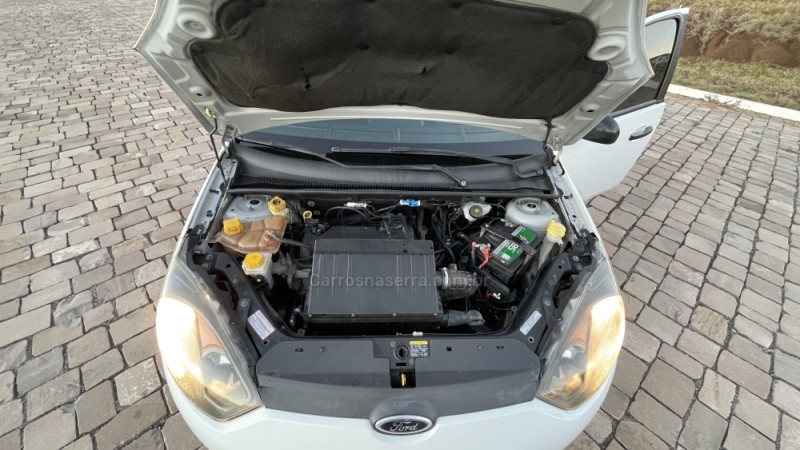 FIESTA 1.6 MPI 8V GASOLINA 4P MANUAL - 2012 - VILA FLORES