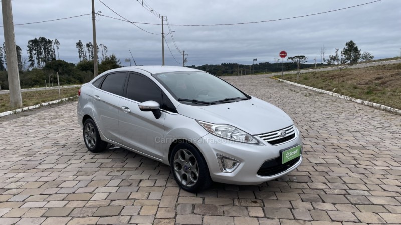 FIESTA 1.6 SE SEDAN 16V FLEX 4P MANUAL - 2012 - VILA FLORES