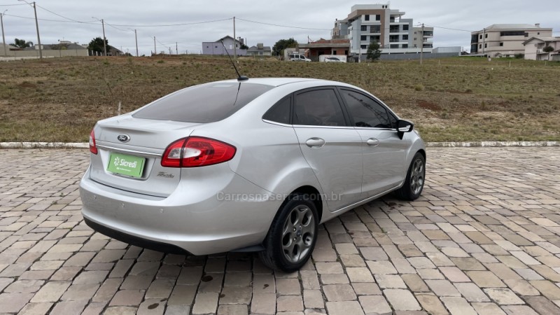 FIESTA 1.6 SE SEDAN 16V FLEX 4P MANUAL - 2012 - VILA FLORES