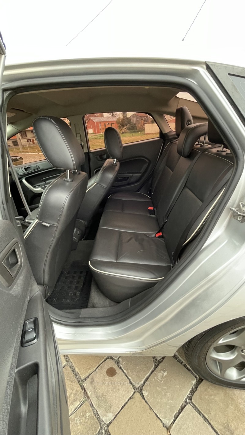 FIESTA 1.6 SE SEDAN 16V FLEX 4P MANUAL - 2012 - VILA FLORES