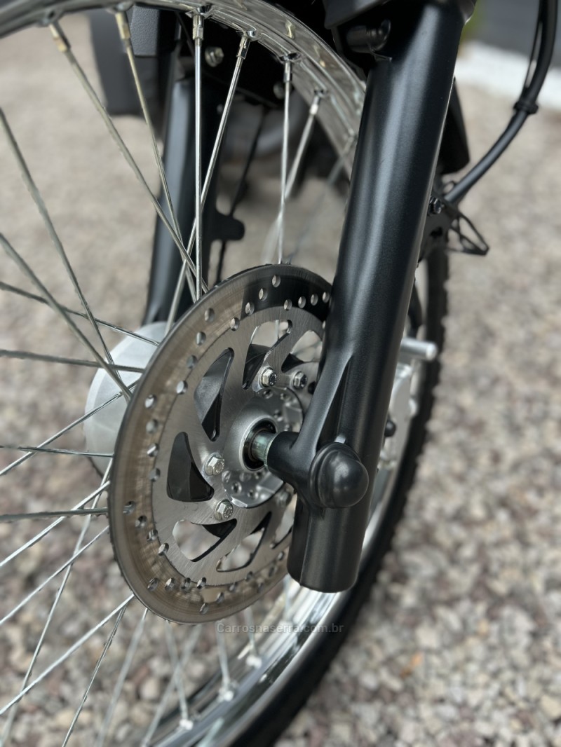 XTZ 250 LANDER - 2025 - CARAZINHO