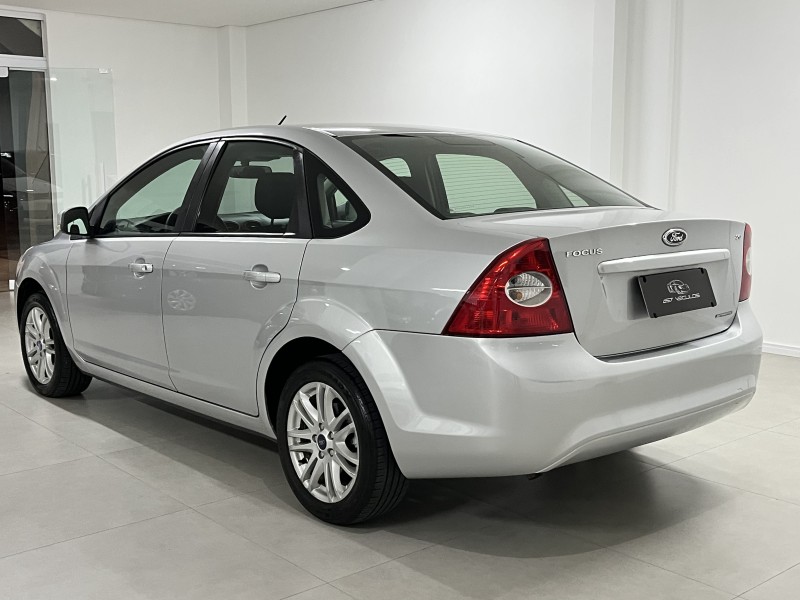 FOCUS 2.0 GLX SEDAN 16V GASOLINA 4P AUTOMÁTICO - 2013 - BENTO GONçALVES