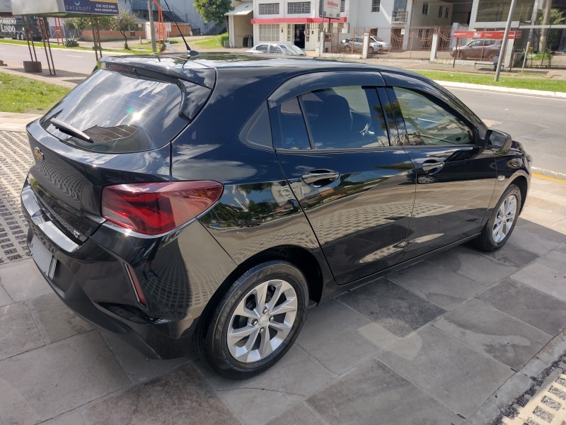 ONIX 1.0 LT 12V FLEX 4P MANUAL - 2022 - CAXIAS DO SUL