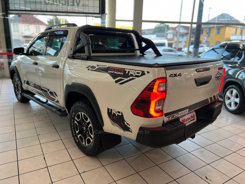 HILUX 2.8 4X4 CD 8V DIESEL 4P MANUAL - 2019 - CAXIAS DO SUL