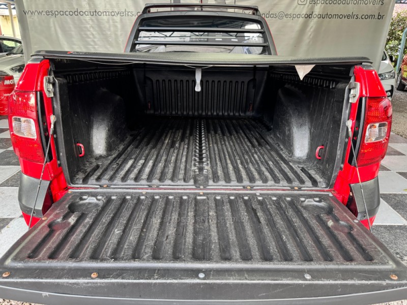 SAVEIRO 1.6 MI TRENDLINE CS 8V FLEX 2P MANUAL - 2014 - NOVA PRATA