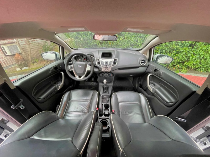 FIESTA 1.6 SE HATCH 16V FLEX 4P MANUAL - 2013 - ROLANTE