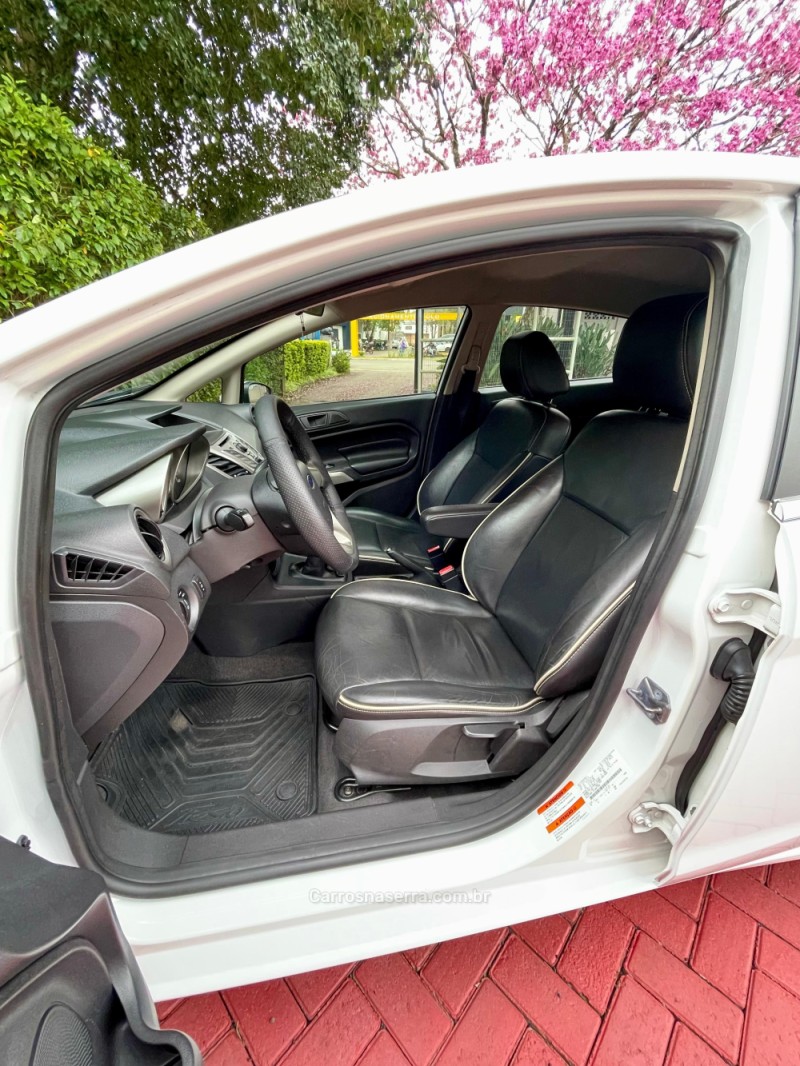 FIESTA 1.6 SE HATCH 16V FLEX 4P MANUAL - 2013 - ROLANTE
