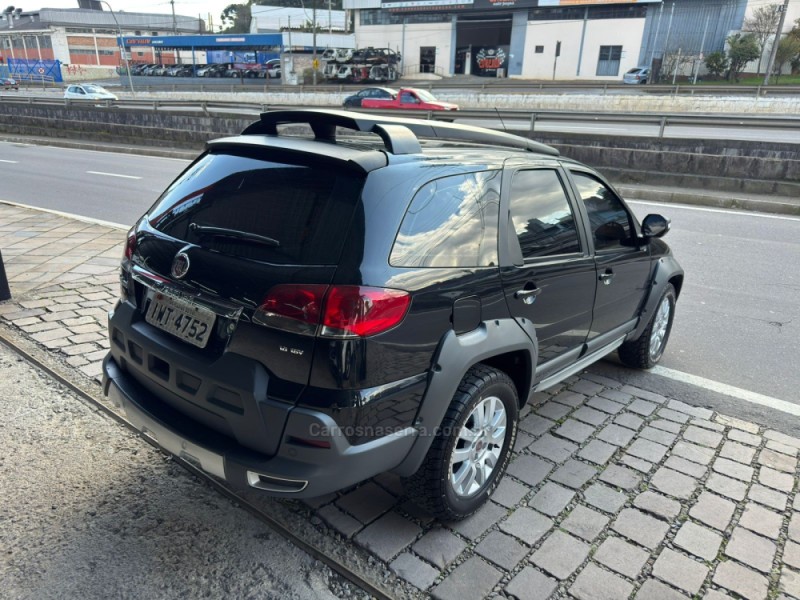 PALIO 1.8 MPI ADVENTURE LOCKER WEEKEND 8V FLEX 4P MANUAL - 2016 - CAXIAS DO SUL