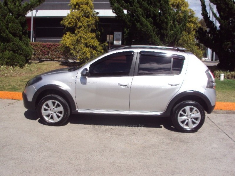 SANDERO 1.6 STEPWAY 8V FLEX 4P MANUAL - 2013 - CAXIAS DO SUL