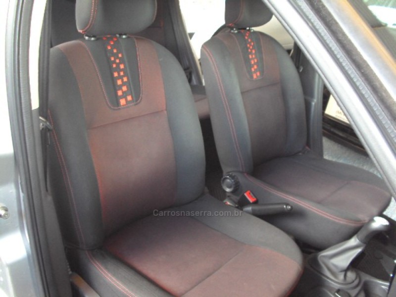 SANDERO 1.6 STEPWAY 8V FLEX 4P MANUAL - 2013 - CAXIAS DO SUL
