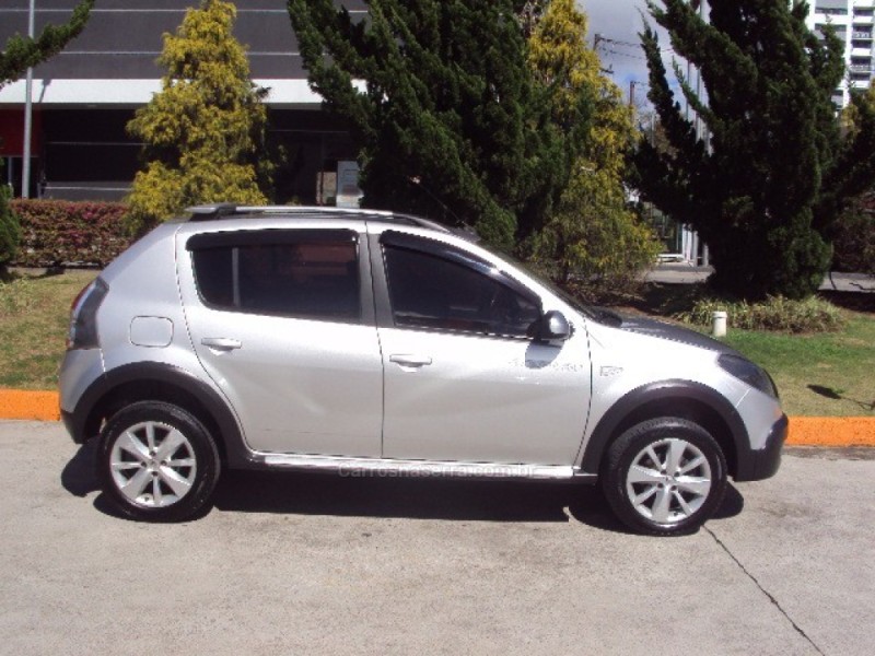 SANDERO 1.6 STEPWAY 8V FLEX 4P MANUAL - 2013 - CAXIAS DO SUL