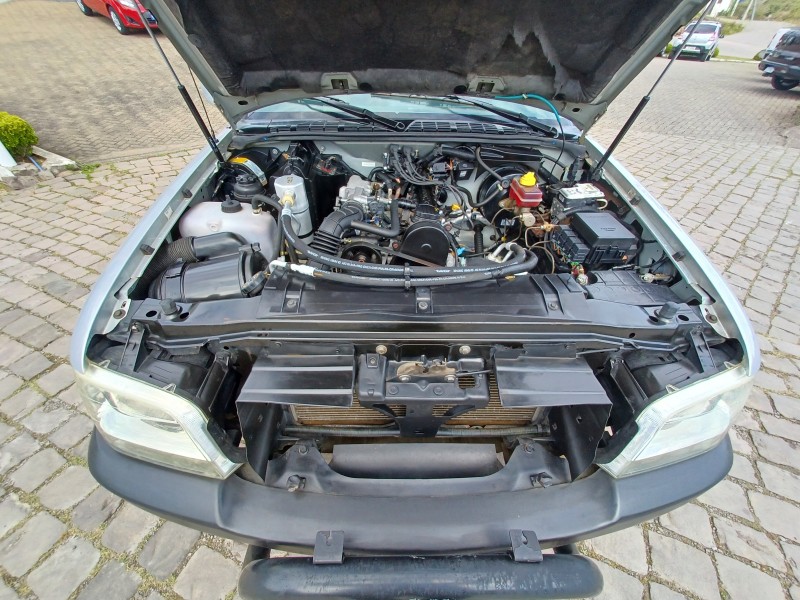 BLAZER 2.4 MPFI ADVANTAGE 4X2 8V GASOLINA 4P MANUAL - 2005 - FLORES DA CUNHA