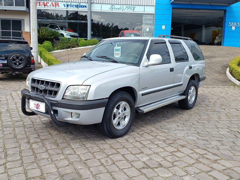 BLAZER 2.4 MPFI ADVANTAGE 4X2 8V GASOLINA 4P MANUAL - 2005 - FLORES DA CUNHA