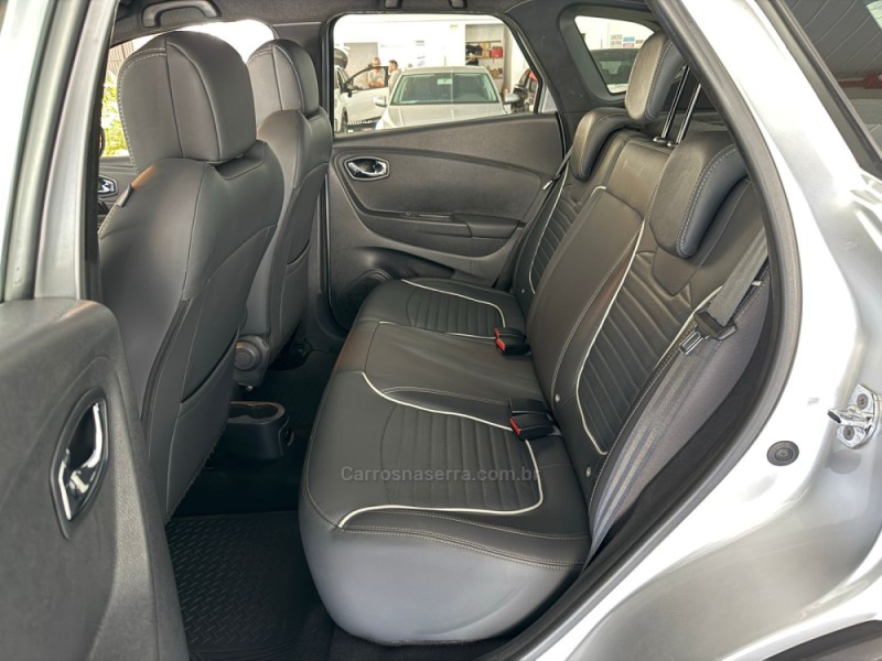 CAPTUR 2.0 16V FLEX INTENSE AUTOMÁTICO - 2020 - NOVO HAMBURGO
