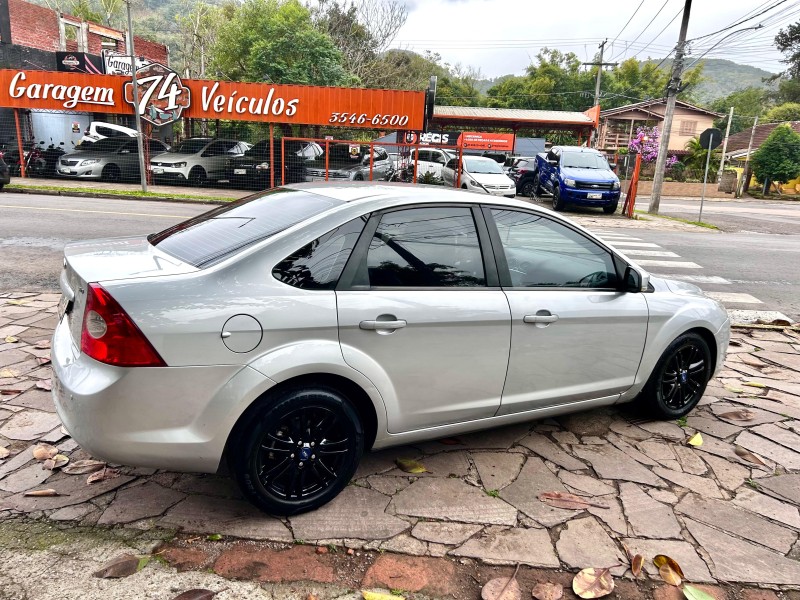 FOCUS 2.0 GLX SEDAN 16V FLEX 4P AUTOMÁTICO - 2012 - TRêS COROAS