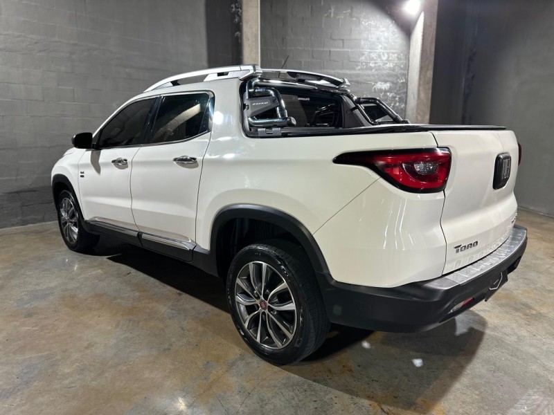 TORO 2.0 16V TURBO DIESEL VOLCANO 4WD AUTOMÁTICO - 2019 - CAXIAS DO SUL