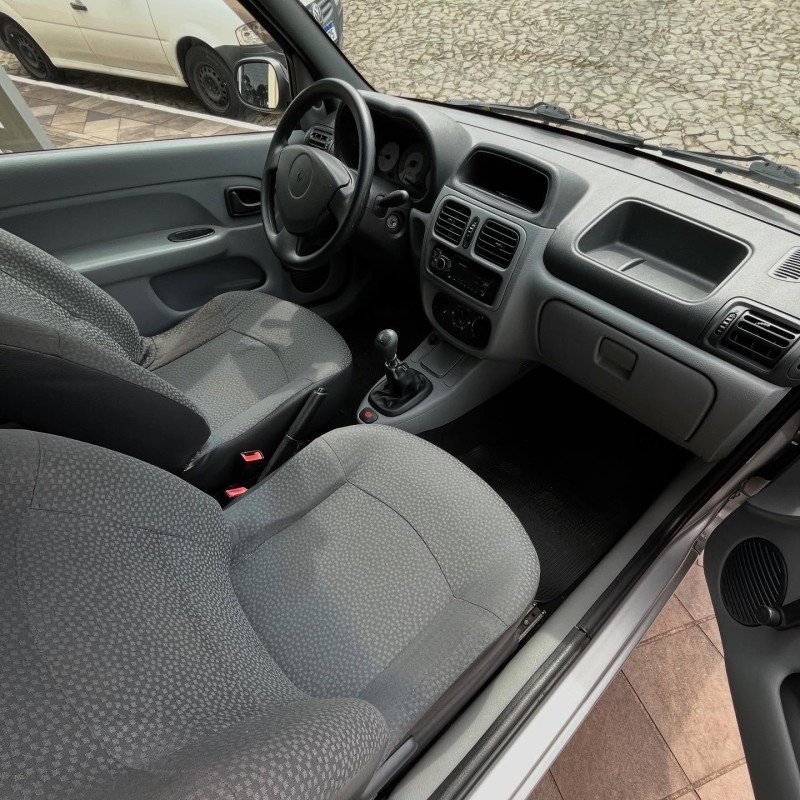 CLIO 1.0 CAMPUS 16V FLEX 2P MANUAL - 2010 - NOVA PETRóPOLIS
