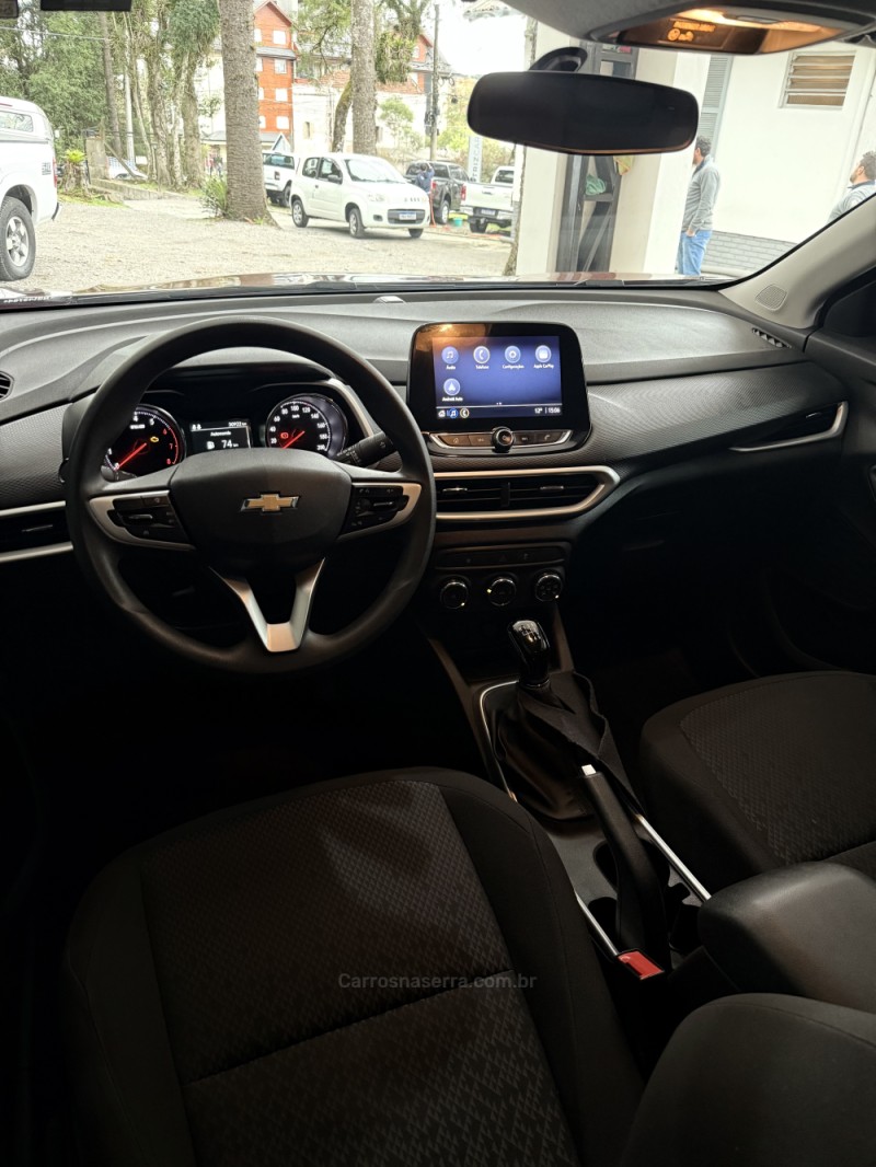 TRACKER 1.0 12V TURBO FLEX 4P MANUAL - 2022 - CANELA