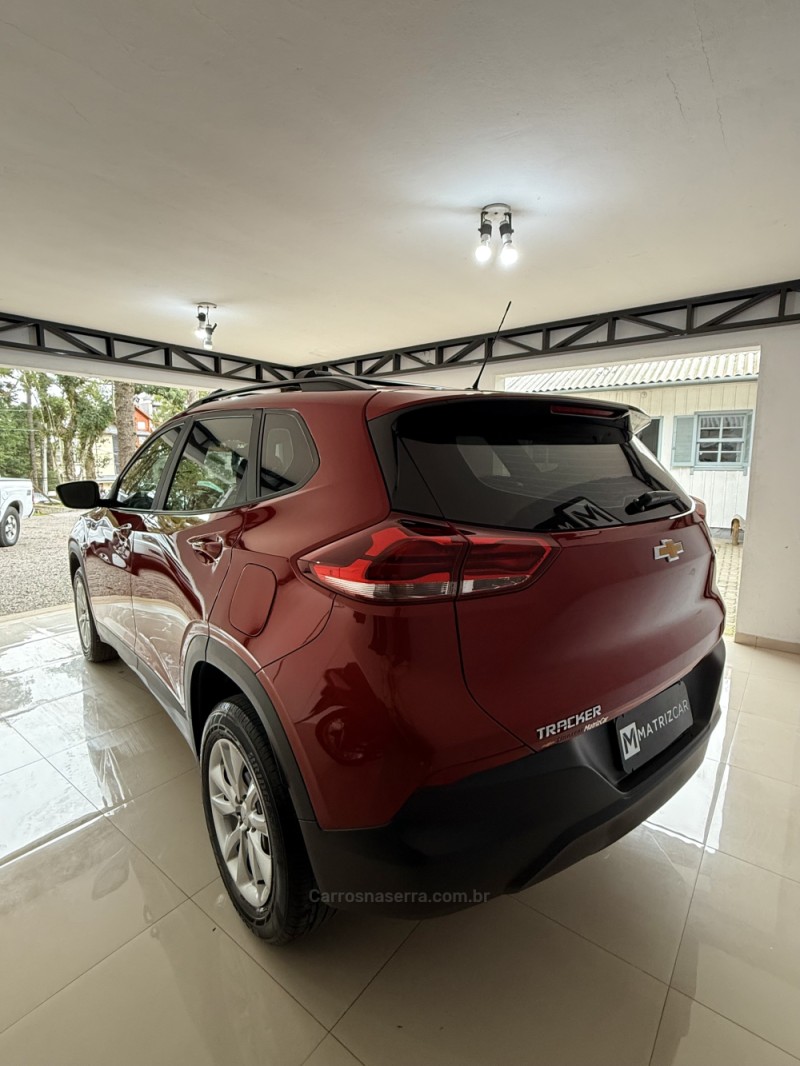 TRACKER 1.0 12V TURBO FLEX 4P MANUAL - 2022 - CANELA