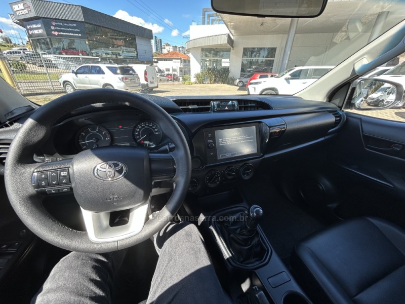 HILUX 2.8 STD 4X4 CD 16V DIESEL 4P MANUAL - 2022 - FARROUPILHA