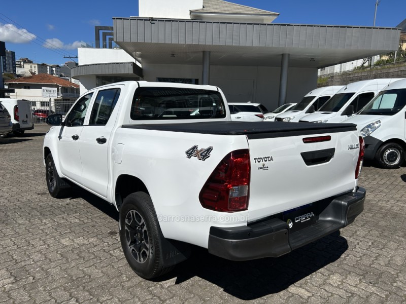 HILUX 2.8 STD 4X4 CD 16V DIESEL 4P MANUAL - 2022 - FARROUPILHA