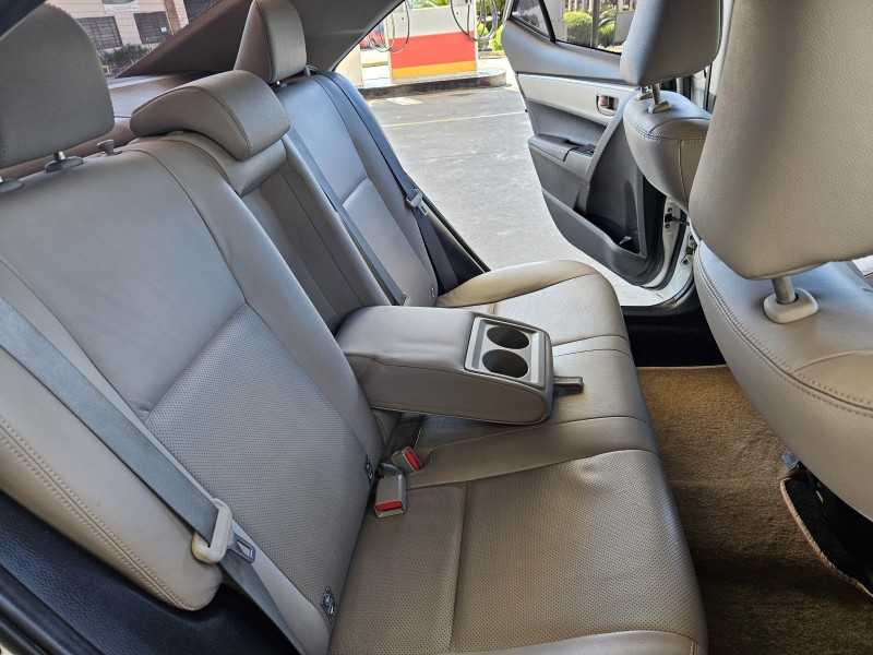 COROLLA 2.0 XEI 16V FLEX 4P AUTOMÁTICO - 2017 - CAXIAS DO SUL