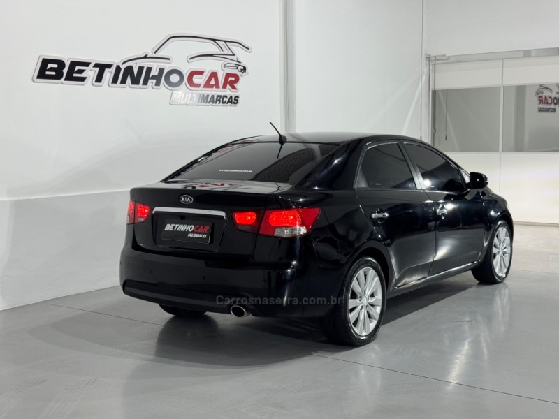 CERATO 1.6 SX3 16V GASOLINA 4P AUTOMÁTICO - 2013 - ESTâNCIA VELHA