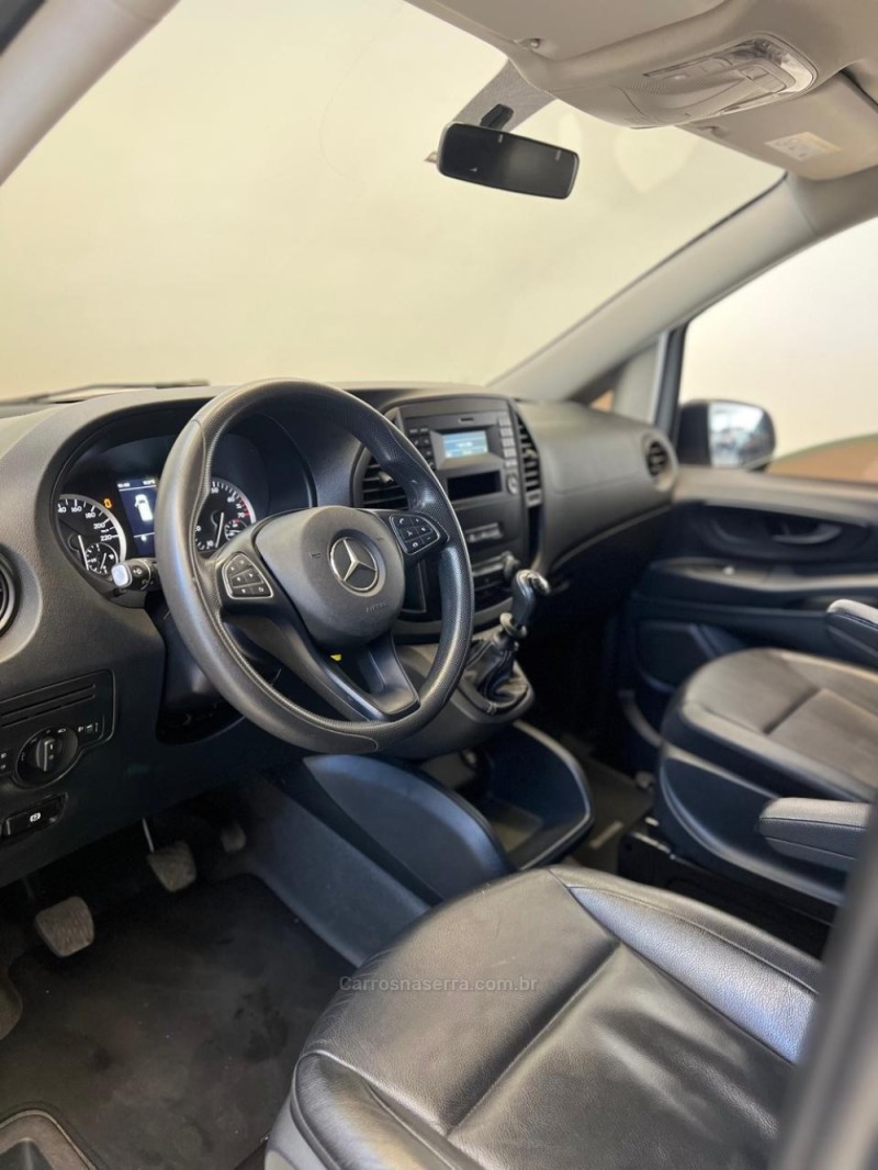 VITO 2.0 16V CGI FLEX TOURER 119 LUXO 7+1 MANUAL - 2016 - NOVO HAMBURGO