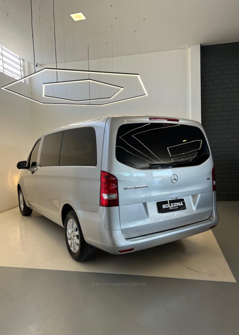 VITO 2.0 16V CGI FLEX TOURER 119 LUXO 7+1 MANUAL - 2016 - NOVO HAMBURGO
