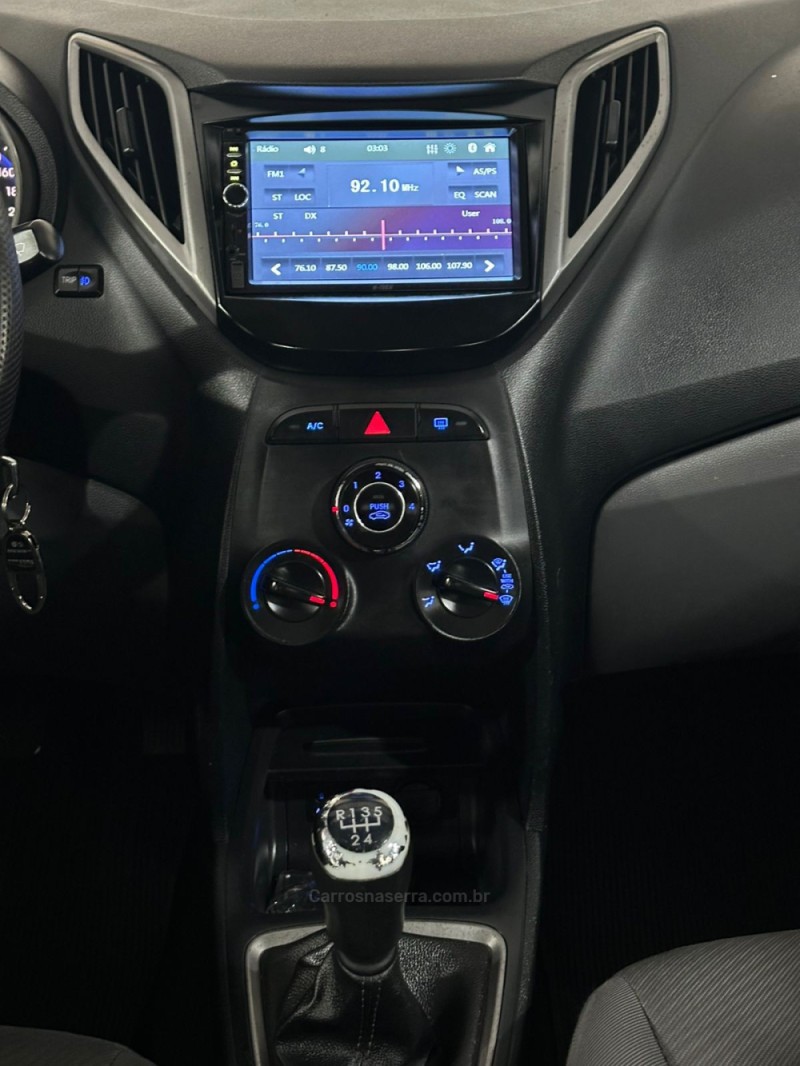 HB20S 1.6 COMFORT PLUS 16V FLEX 4P MANUAL - 2015 - NOVO HAMBURGO