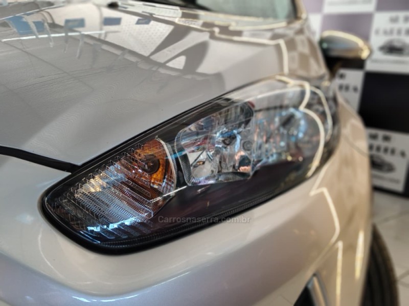FIESTA 1.6 SEL HATCH 16V FLEX 4P AUTOMÁTICO - 2018 - NOVO HAMBURGO