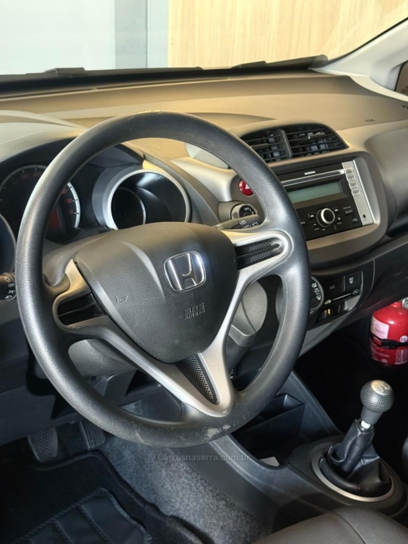 FIT 1.4 CX 16V FLEX 4P MANUAL - 2014 - LAJEADO