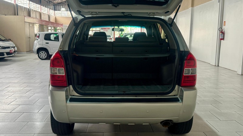 TUCSON 2.0 MPFI GLS 16V 143CV 2WD GASOLINA 4P AUTOMÁTICO - 2006 - ESTâNCIA VELHA