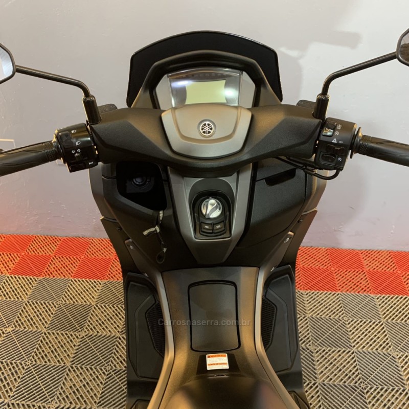 NMAX ABS CONNECTED  - 2023 - PORTãO