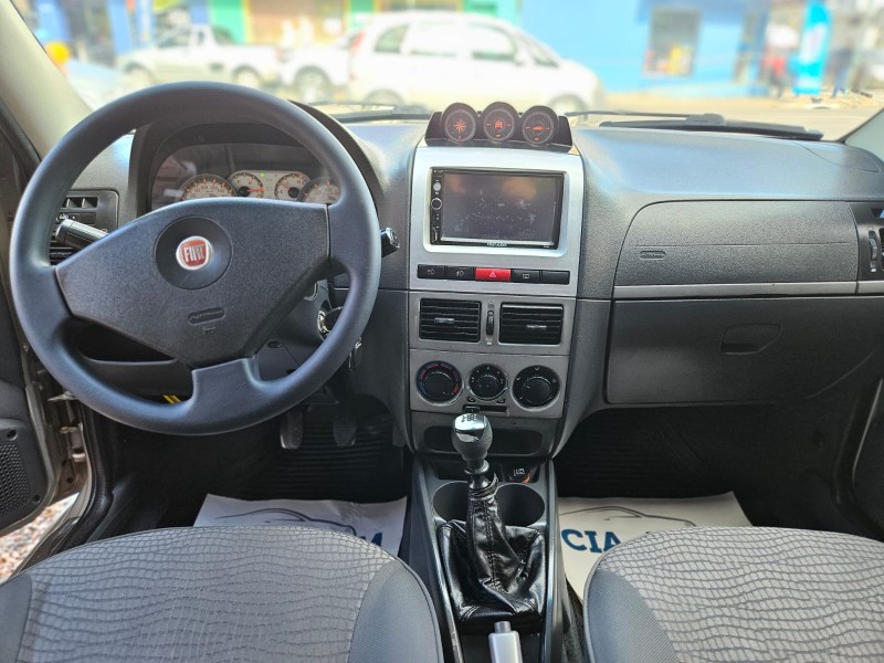 PALIO 1.8 MPI ADVENTURE LOCKER WEEKEND 8V FLEX 4P MANUAL - 2011 - CANELA