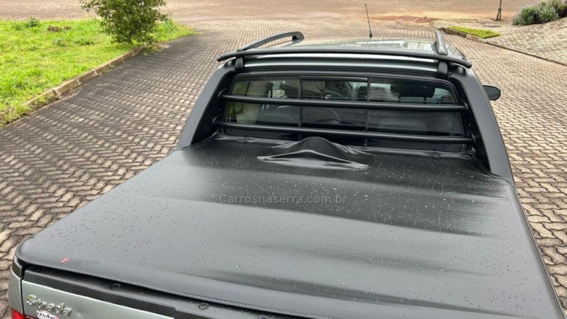 STRADA 1.4 MPI WORKING CD 8V FLEX 2P MANUAL - 2011 - DOIS IRMãOS