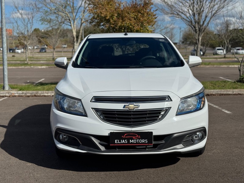 ONIX 1.4 MPFI LTZ 8V FLEX 4P MANUAL - 2015 - BENTO GONçALVES
