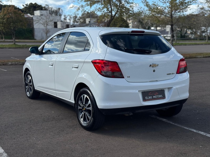 ONIX 1.4 MPFI LTZ 8V FLEX 4P MANUAL - 2015 - BENTO GONçALVES