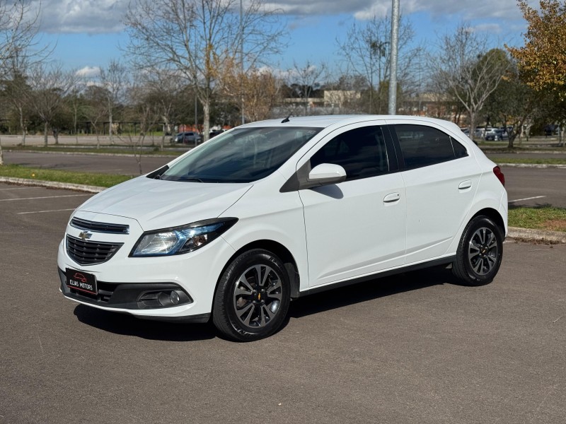 ONIX 1.4 MPFI LTZ 8V FLEX 4P MANUAL - 2015 - BENTO GONçALVES
