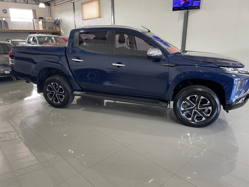 L200 TRITON 2.4 HPE-S SPORT 4X4 CD 16V DIESEL 4P AUTOMÁTICO - 2023 - CAXIAS DO SUL