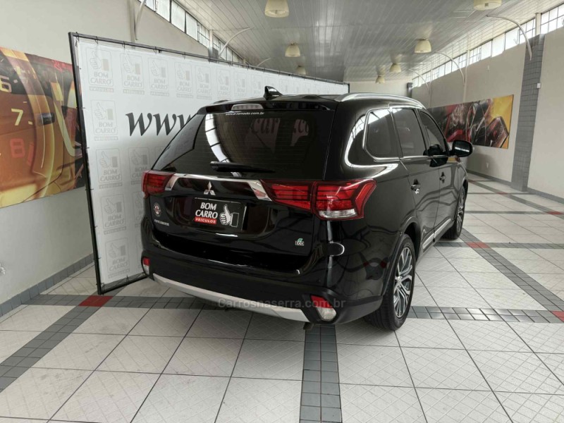 OUTLANDER 2.0 COMFORT 16V GASOLINA 4P AUTOMÁTICO - 2018 - PORTO ALEGRE