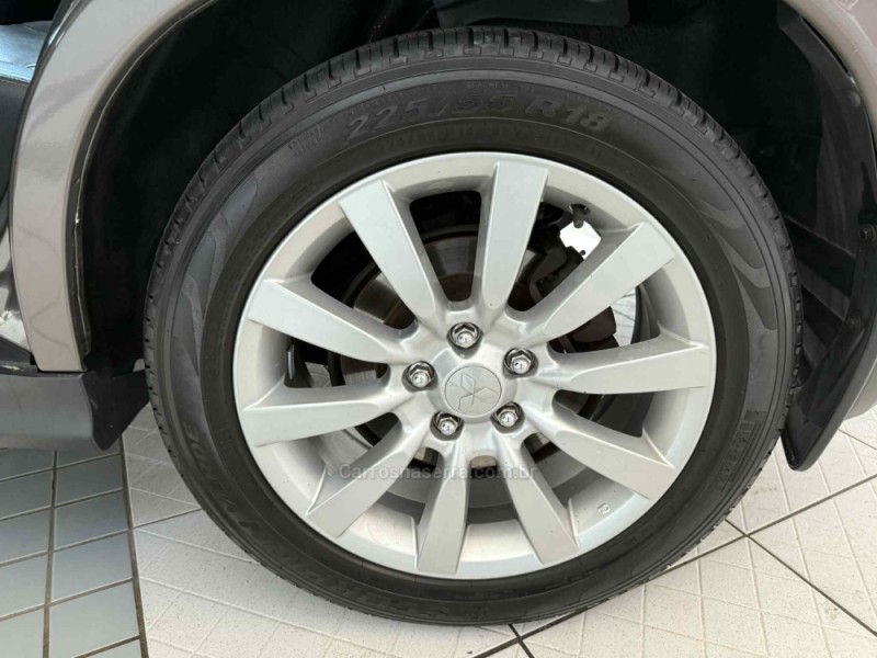 OUTLANDER 2.0 COMFORT 16V GASOLINA 4P AUTOMÁTICO - 2018 - PORTO ALEGRE