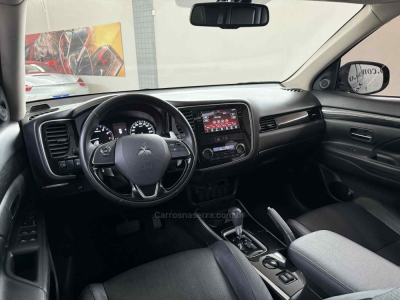 OUTLANDER 2.0 COMFORT 16V GASOLINA 4P AUTOMÁTICO - 2018 - PORTO ALEGRE