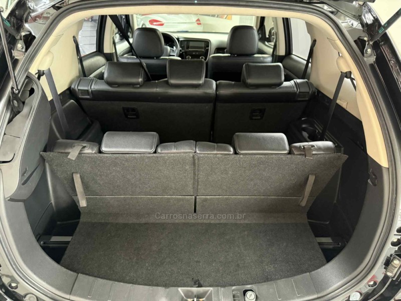 OUTLANDER 2.0 COMFORT 16V GASOLINA 4P AUTOMÁTICO - 2018 - PORTO ALEGRE